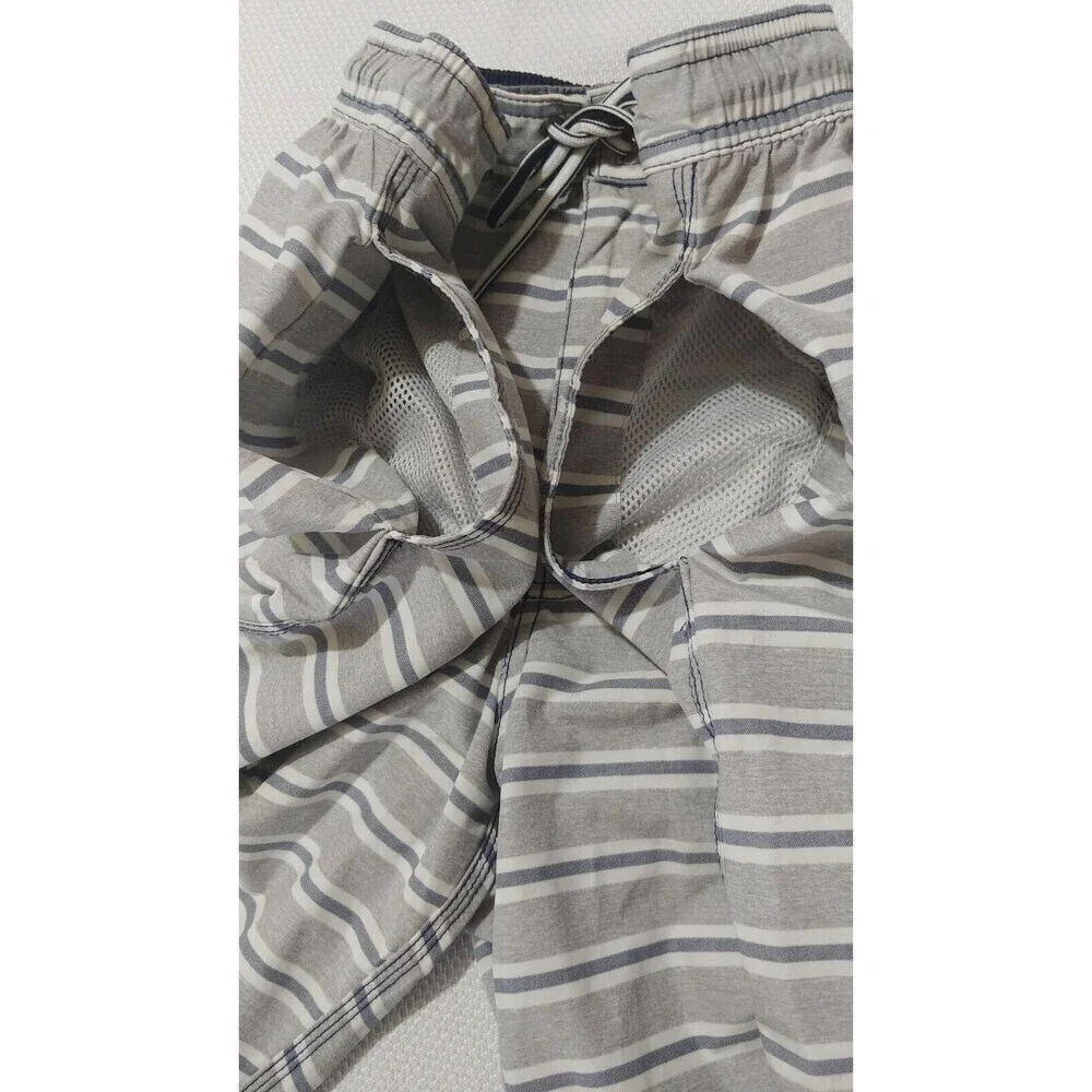 Daniel Cremieux Swim Shorts For Men Size Medium Gray Trunks - Picture 4 of 8